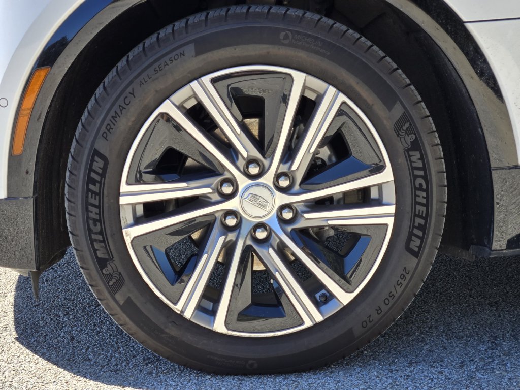 Used 2024 Cadillac Lyriq Luxury w/ LPO, Floor Liner Package RWD image 12