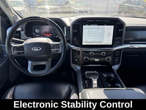 Used 2022 Ford F150 Lariat image 10