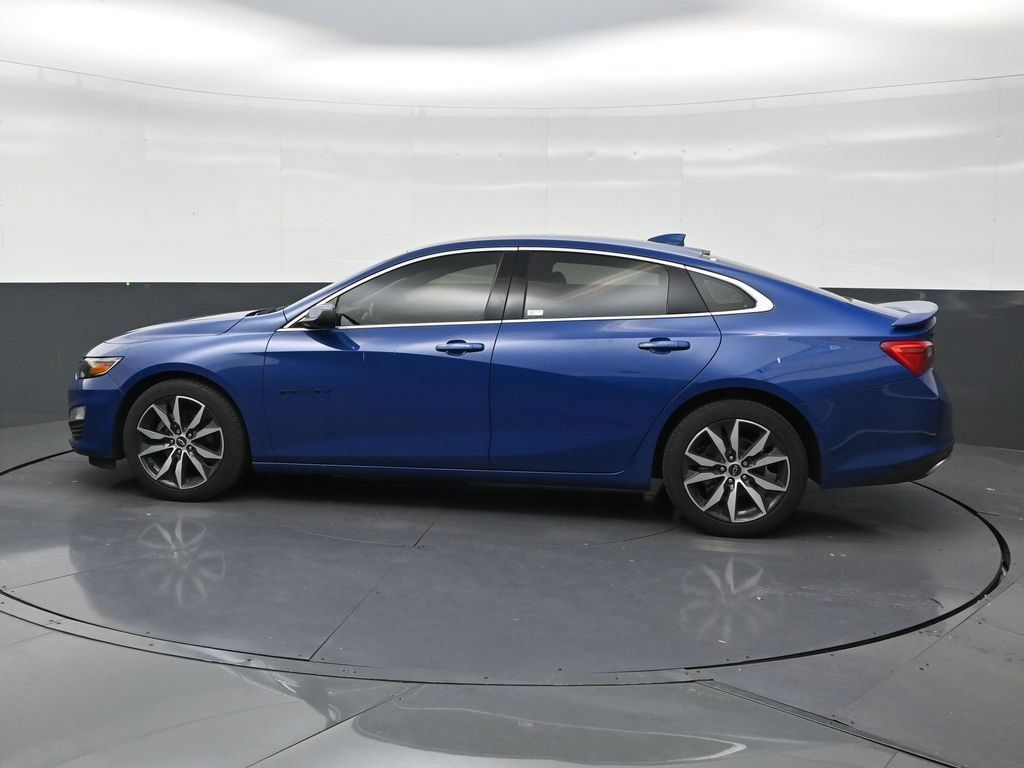 Used 2023 Chevrolet Malibu RS FWD image 2