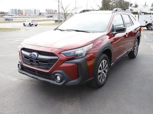 Certified 2025 Subaru Outback Premium w/ Popular Package #1A AWD/4WD image 6