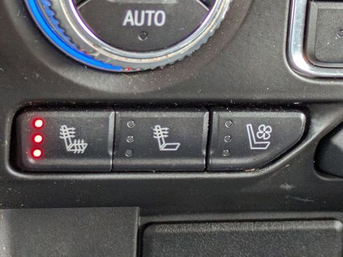 Used 2023 GMC Yukon XL AT4 w/ AT4 Premium Package image 27