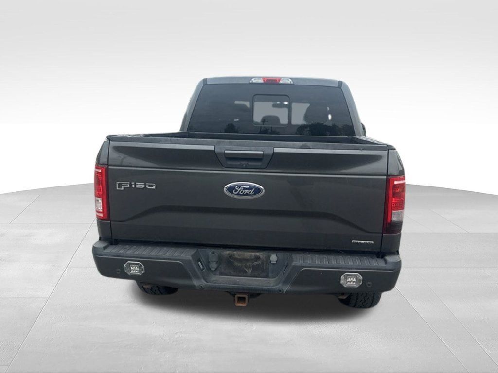 Used 2015 Ford F150 XLT w/ Equipment Group 302A Luxury AWD/4WD image 8