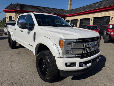 Used 2019 Ford F350 Platinum w/ Platinum Ultimate Package image 7