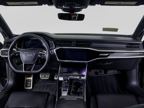 Used 2024 Audi RS 7 Performance w/ Black Optic Package AWD/4WD image 9
