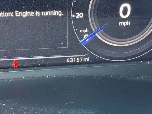 Used 2022 Volkswagen Atlas SE w/ Panoramic Sunroof Package image 17