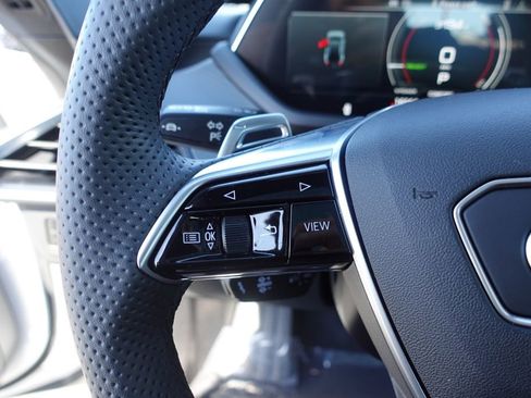 Used 2024 Audi e-tron GT Premium Plus image 11