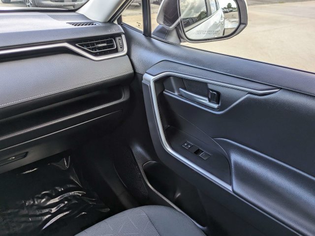 Used 2023 Toyota RAV4 XLE w/ Convenience Package AWD/4WD image 17