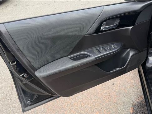 Used 2016 Honda Accord LX image 7