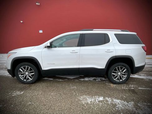 Used 2018 GMC Acadia SLT image 2