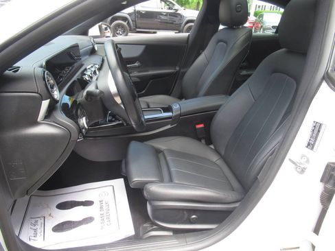 Used 2025 Mercedes-Benz CLA 250 4MATIC image 19