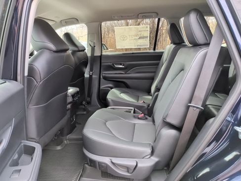New 2026 Toyota Grand Highlander XLE AWD/4WD image 10