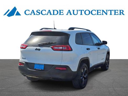 Used 2017 Jeep Cherokee Sport AWD/4WD image 9