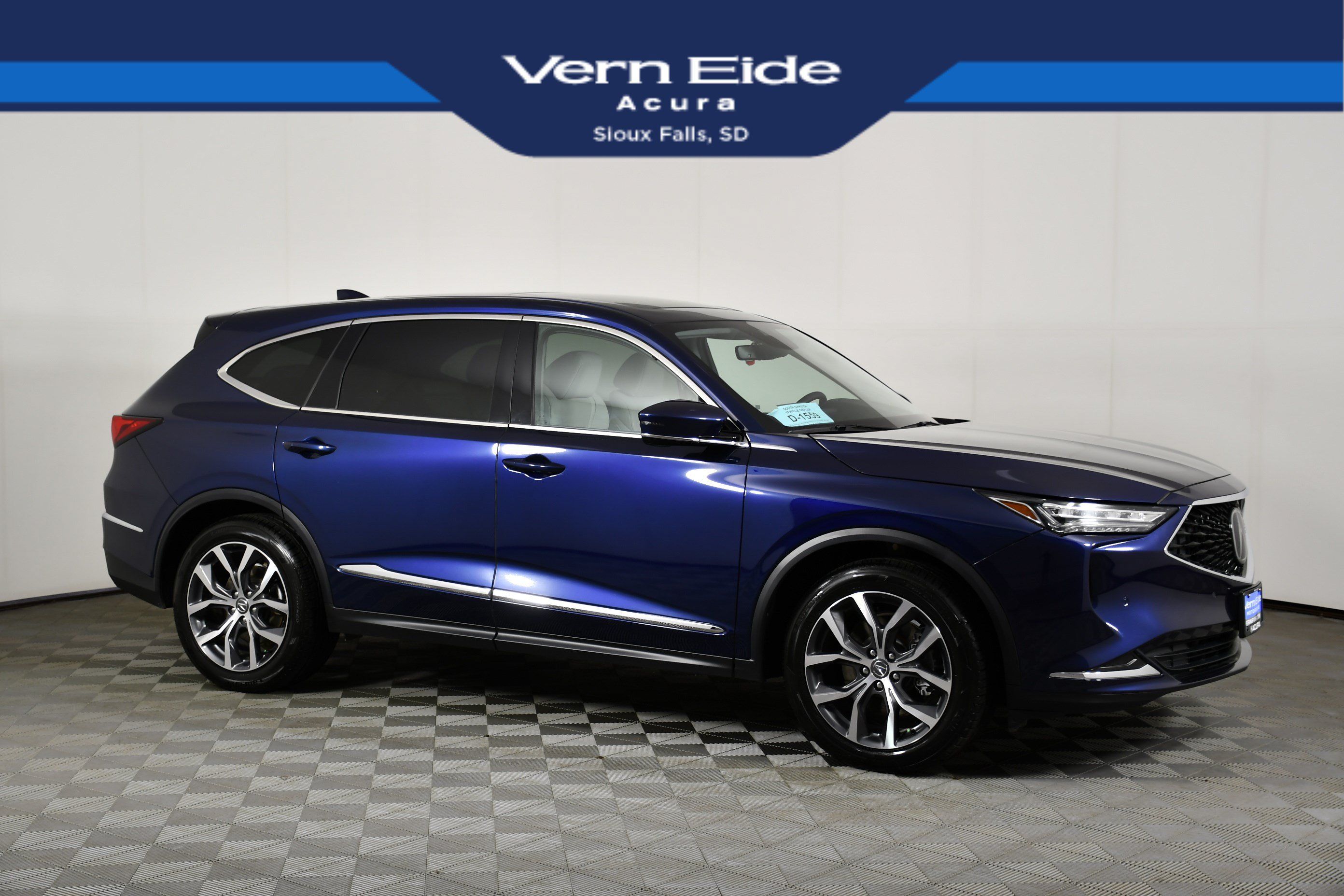 Used 2024 Acura MDX w/ Technology Package AWD/4WD image 1