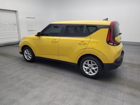 Used 2020 Kia Soul S image 3