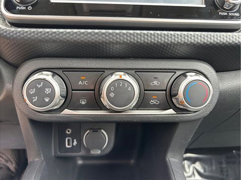 Used 2021 Nissan Kicks S FWD image 26