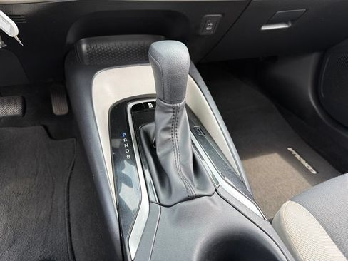 Used 2023 Toyota Corolla LE w/ Carpet Mat Package (TMS) FWD image 13