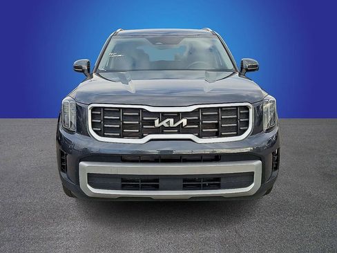 Used 2024 Kia Telluride S FWD image 2