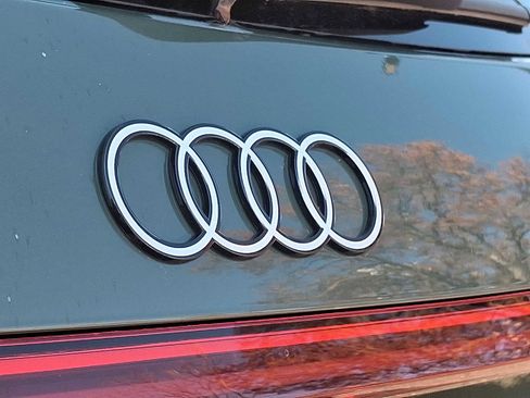 New 2025 Audi Q5 Premium image 18