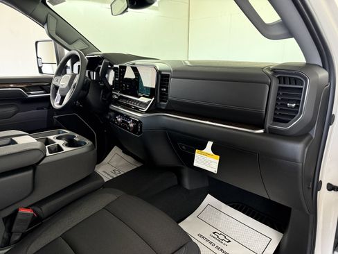 New 2026 GMC Sierra 3500 SLE image 37