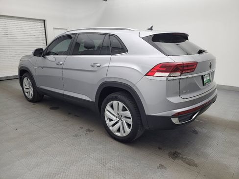 Used 2020 Volkswagen Atlas Cross Sport SE image 3