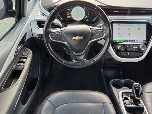 Used 2020 Chevrolet Bolt Premier w/ Infotainment Package FWD image 13