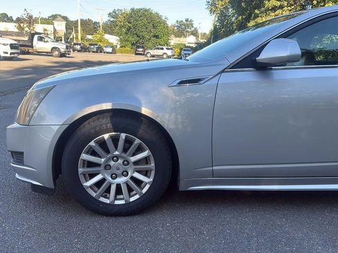 Used 2012 Cadillac CTS Luxury image 4