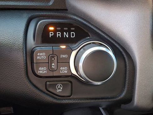Used 2020 RAM 1500 Big Horn AWD/4WD image 15