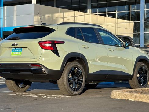 New 2026 Chevrolet Trax ACTIV w/ Driver Confidence Package image 3