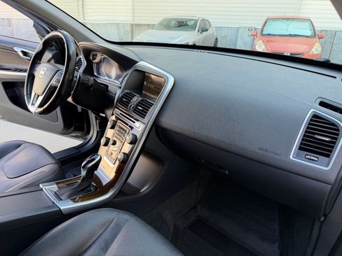 Used 2015 Volvo XC60 T6 Premier Plus AWD/4WD image 24
