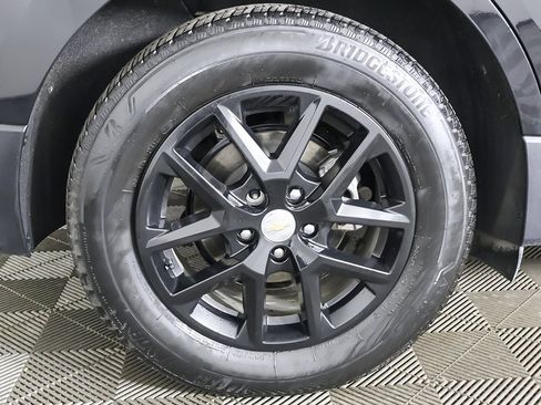 Used 2024 Chevrolet Equinox LT image 20