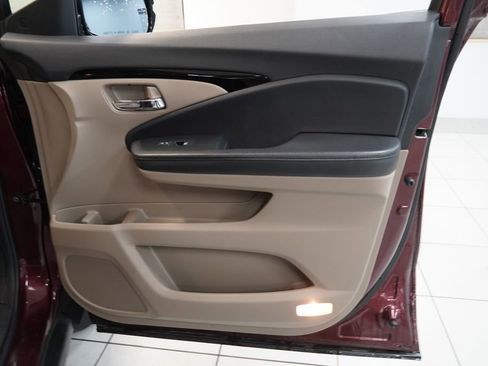 Used 2022 Honda Pilot Touring image 37