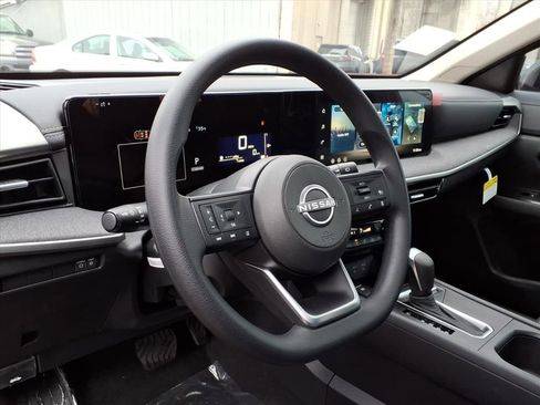 New 2026 Nissan Kicks SV w/ SV Premium Package image 9