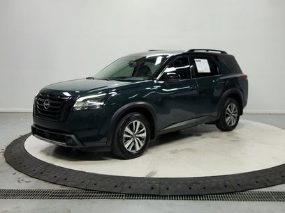 Used 2022 Nissan Pathfinder SL w/ SL Black Package
