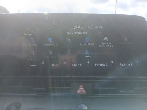 New 2025 Hyundai Elantra Limited image 27