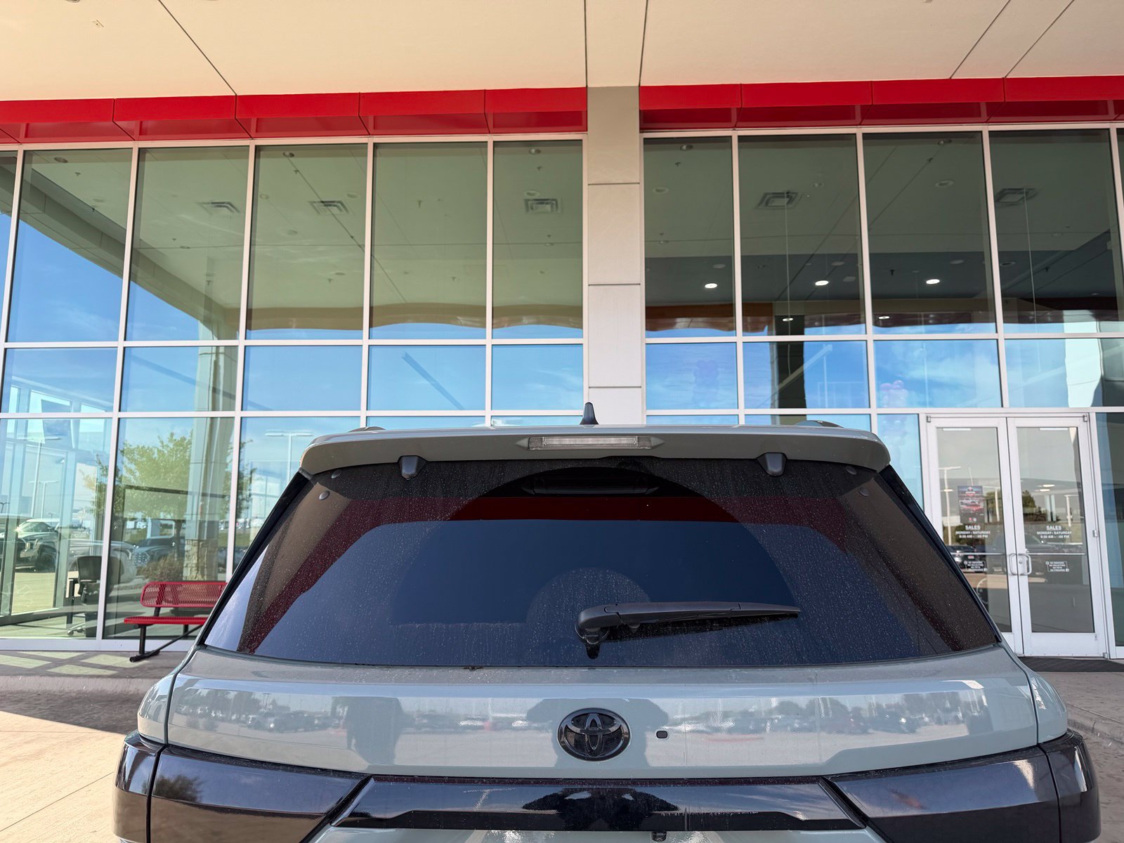 Used 2025 Toyota Sequoia Platinum AWD/4WD image 16