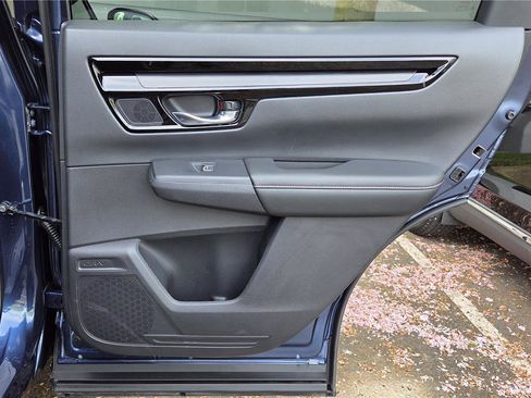 Used 2025 Honda CR-V Sport Touring image 30