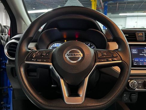 Used 2021 Nissan Versa SV image 19