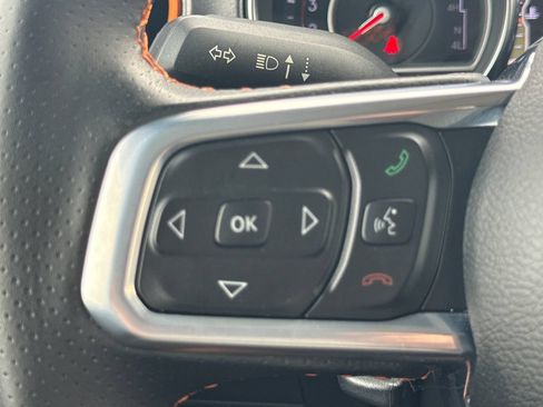 Used 2020 Jeep Gladiator Mojave w/ Cold Weather Group AWD/4WD image 27