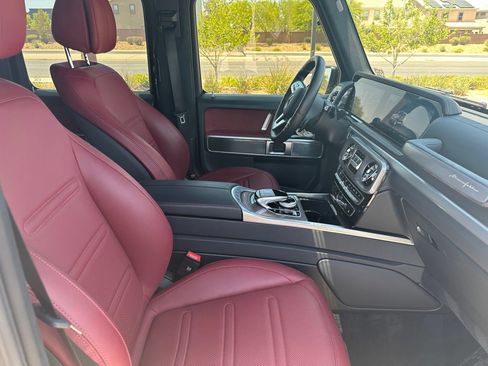 Used 2024 Mercedes-Benz G 550 image 4