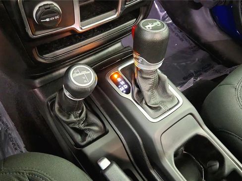 Used 2020 Jeep Wrangler Unlimited Sport image 26