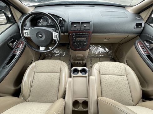 Used 2008 Chevrolet Uplander w/ Climate Package image 4