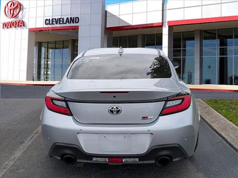 Used 2025 Toyota GR86 RWD image 6