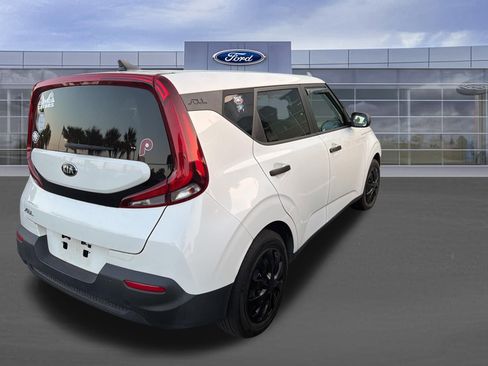 Used 2021 Kia Soul LX image 7