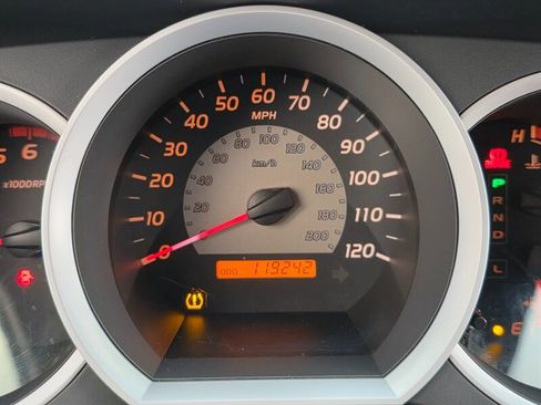 Used 2010 Toyota Tacoma 4x4 Double Cab image 24