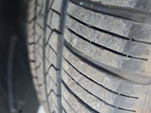 Used 2024 Mercedes-Benz GLS 450 4MATIC image 43