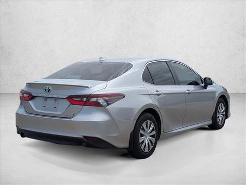 Used 2023 Toyota Camry LE image 5