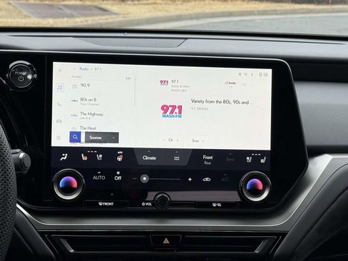 Used 2026 Lexus TX 500h AWD image 10