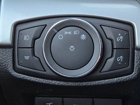 Used 2017 Ford Explorer XLT w/ Equipment Group 202A image 25