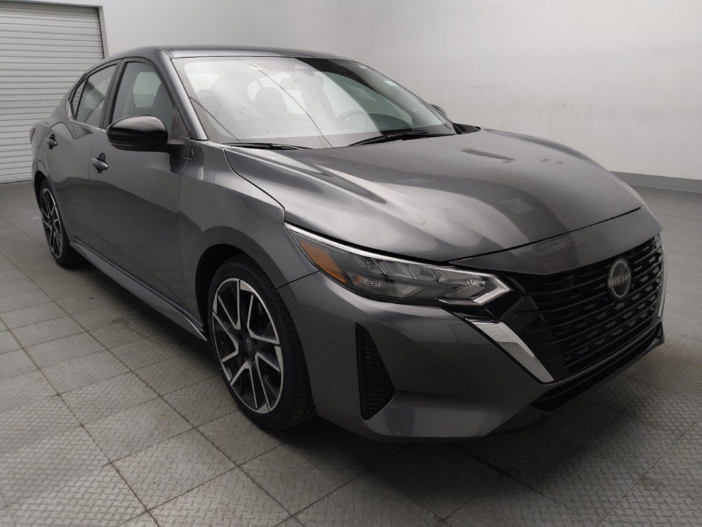 Used 2025 Nissan Sentra SR FWD image 13