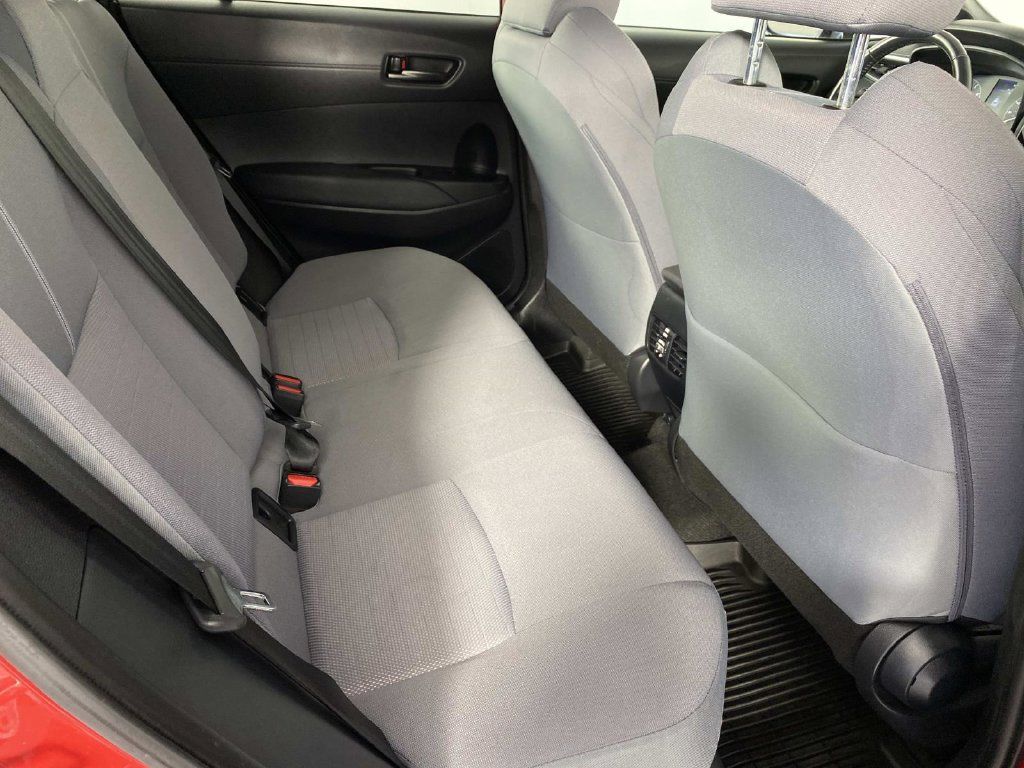 Used 2023 Toyota Corolla Cross AWD Hybrid w/ Moonroof Package image 13